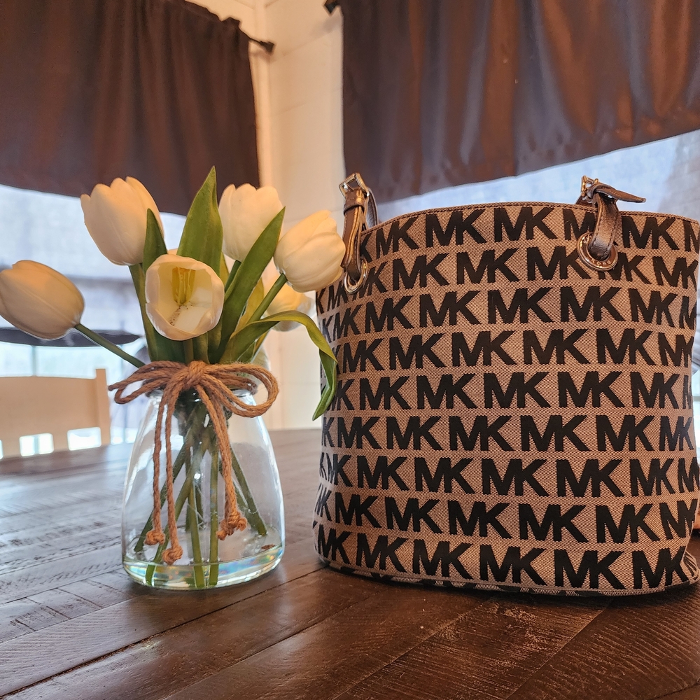 Michael Kors Black and Gray Tote Bag - Picture 2 of 4